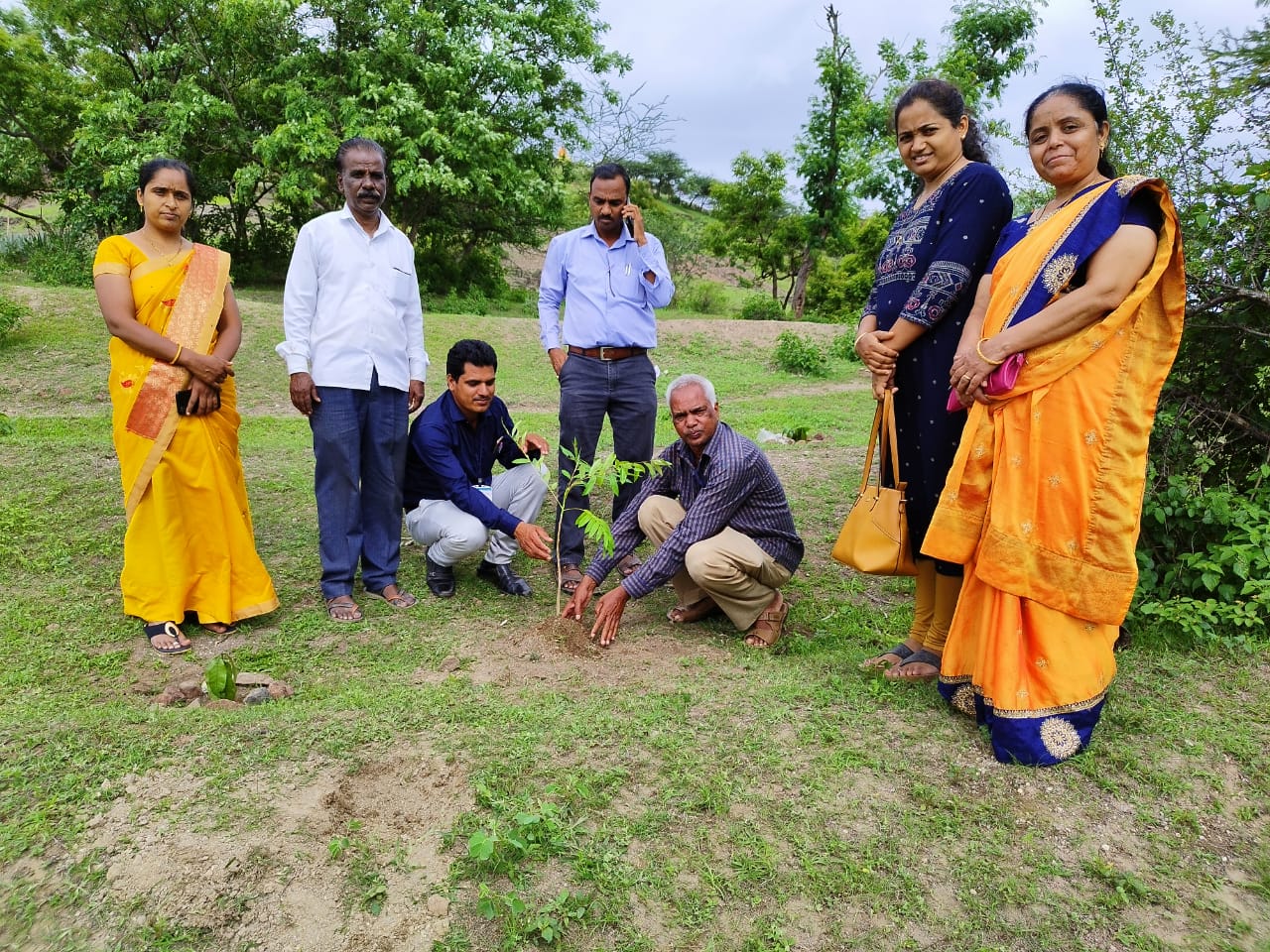 क्षेत्र भेट व रुक्षारोपण कार्यक्रम